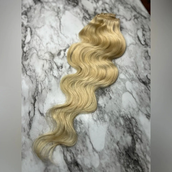 22 Inch 100% Human hair #613 Light Blonde Clip in Extensions - Picture 4 of 4